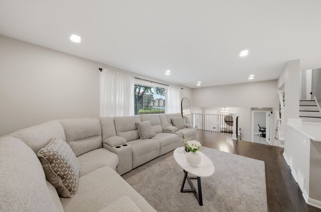 10324 S Kolmar Avenue, Oak Lawn, IL 60453 — photo 4