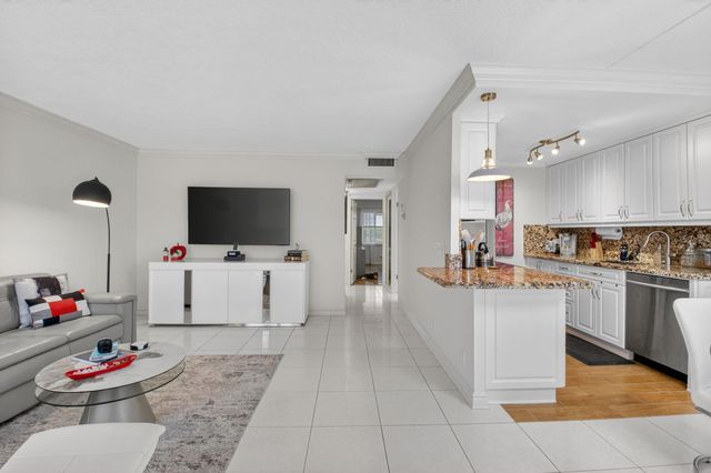 3085 E Exeter E 3085, Boca Raton, FL 33434