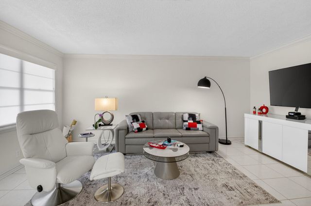 3085 E Exeter E 3085, Boca Raton, FL 33434