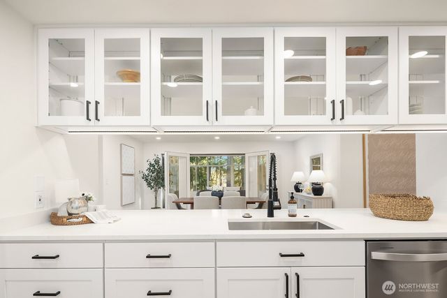 21221 SE 13th Place, Sammamish, WA 98075