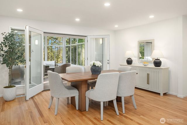 21221 SE 13th Place, Sammamish, WA 98075