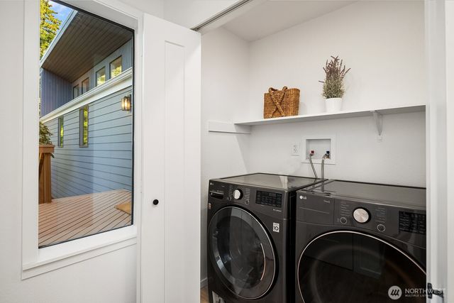 21221 SE 13th Place, Sammamish, WA 98075