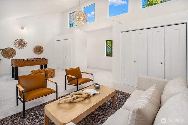 21221 SE 13th Place, Sammamish, WA 98075