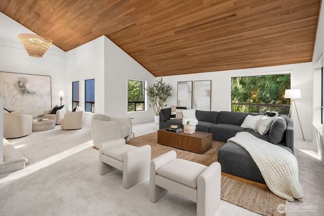 21221 SE 13th Place, Sammamish, WA 98075