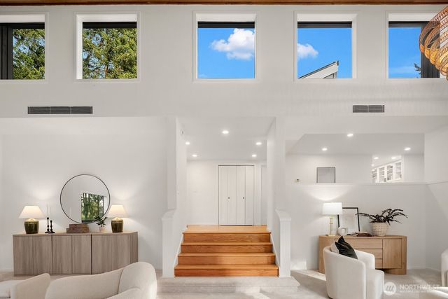 21221 SE 13th Place, Sammamish, WA 98075