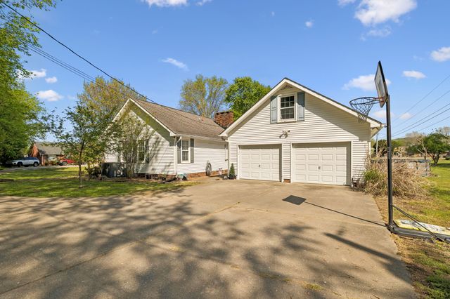 23 Elmwood Blvd, Carthage, TN 37030