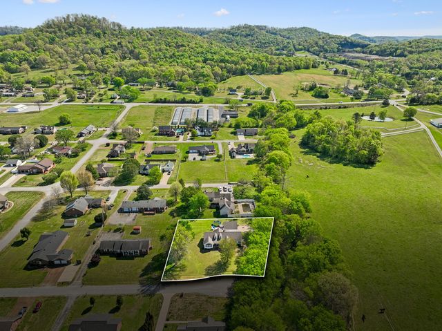 23 Elmwood Blvd, Carthage, TN 37030