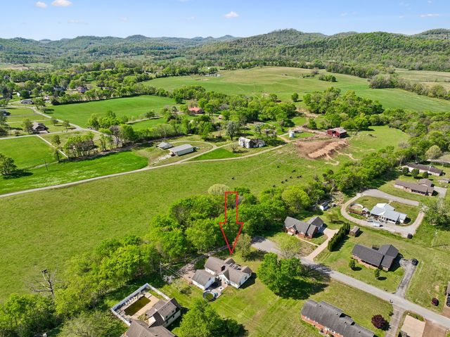 23 Elmwood Blvd, Carthage, TN 37030