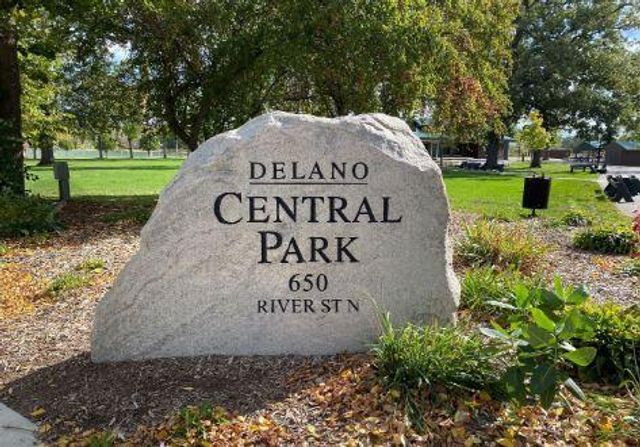 1015 Legacy Drive, Delano, MN 55328