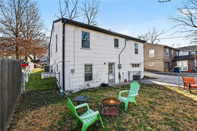 3936 N Spruce Avenue, Kansas City, MO 64117