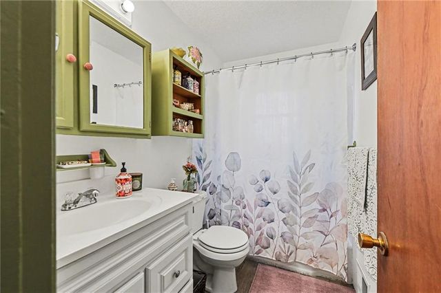 3936 N Spruce Avenue, Kansas City, MO 64117