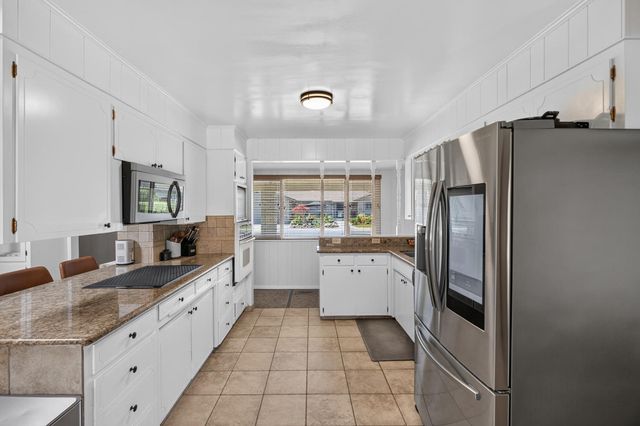 731 Birchwood Dr, Lodi, CA 95240