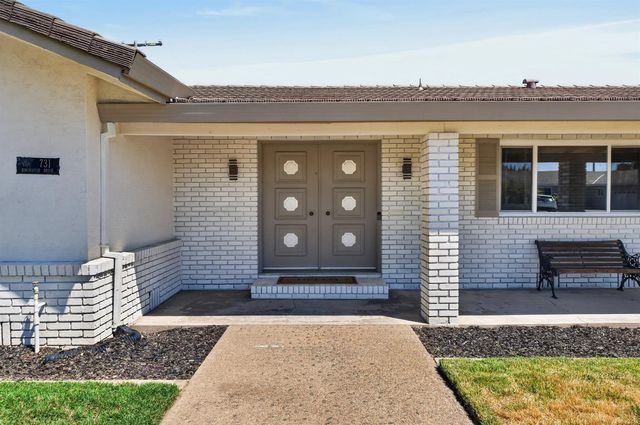 731 Birchwood Dr, Lodi, CA 95240