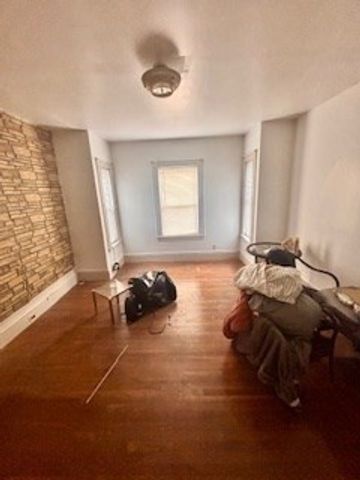 34 Gaston St, Boston, MA 02121