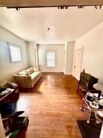 34 Gaston St, Boston, MA 02121