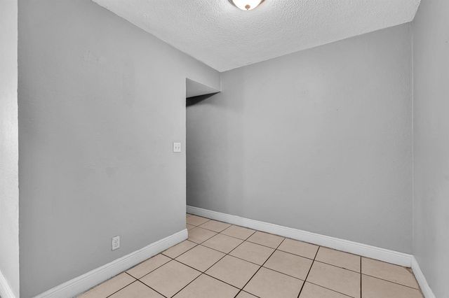 626 SW 14TH Avenue 212, Fort Lauderdale, FL 33312