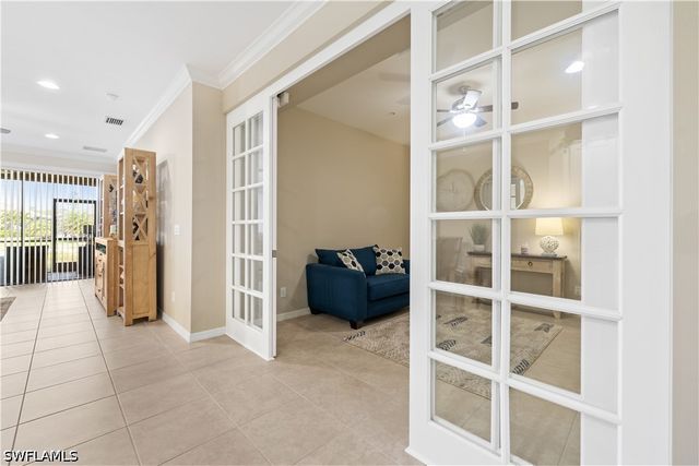 9441 Benvenuto CT 102, Naples, FL 34119