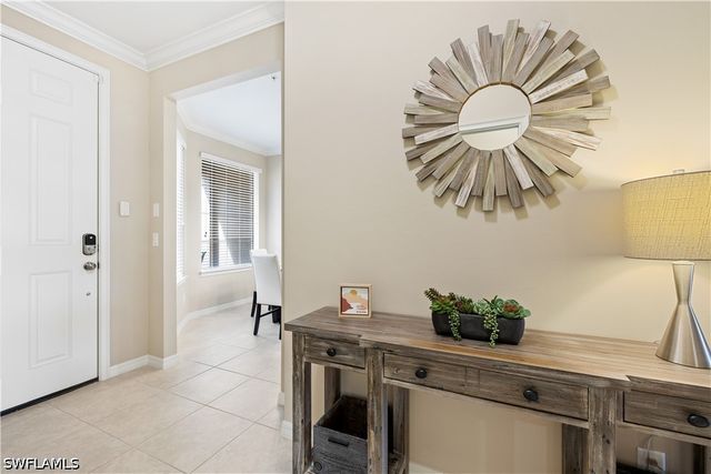 9441 Benvenuto CT 102, Naples, FL 34119