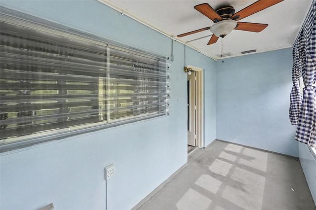 8555 112TH STREET N 204, Seminole, FL 33772