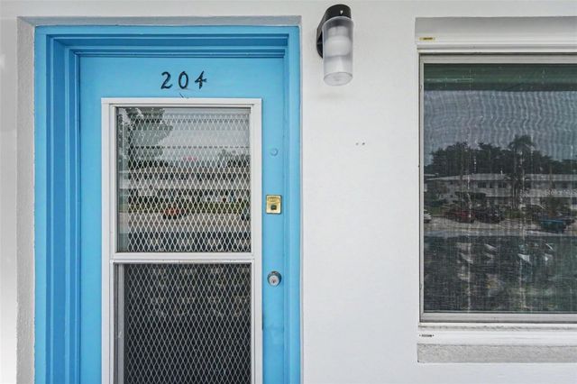 8555 112TH STREET N 204, Seminole, FL 33772