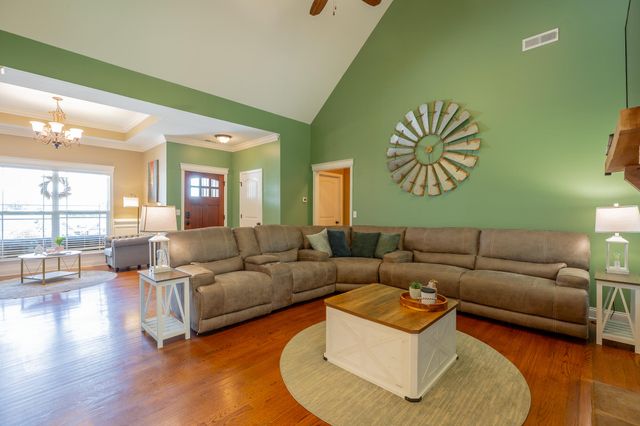 3600 Willow Lake Circle, Chattanooga, TN 37419