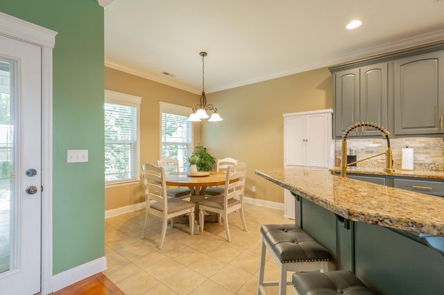 3600 Willow Lake Circle, Chattanooga, TN 37419