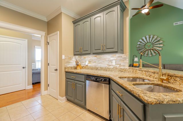 3600 Willow Lake Circle, Chattanooga, TN 37419