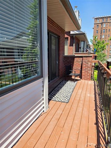 433 Clara Avenue 12, St Louis, MO 63112