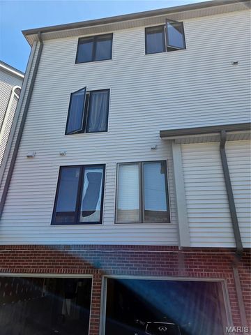 433 Clara Avenue 12, St Louis, MO 63112