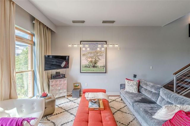 333 Nelson Street SW 411, Atlanta, GA 30313