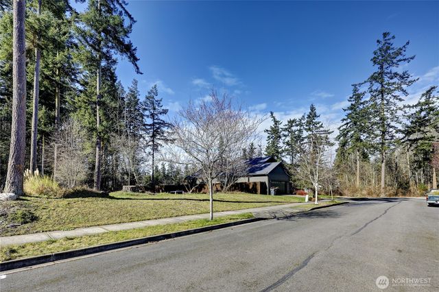 1951 Eddy Street, Port Townsend, WA 98368