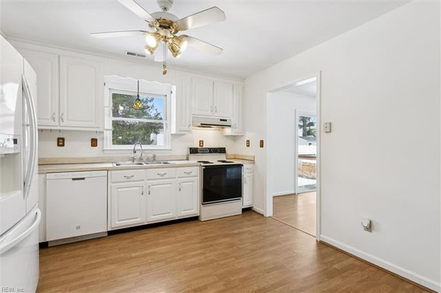 1604 Colonial AVE, Smithfield, VA 23430