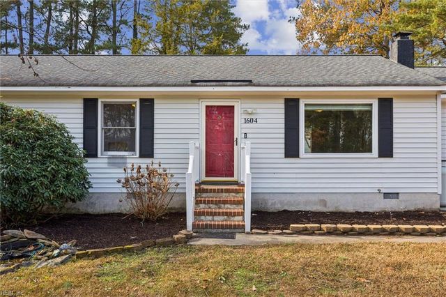 1604 Colonial AVE, Smithfield, VA 23430