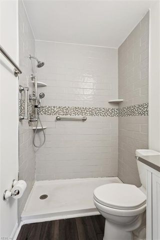 1604 Colonial AVE, Smithfield, VA 23430