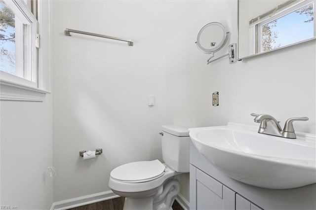 1604 Colonial AVE, Smithfield, VA 23430