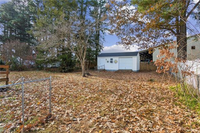 1604 Colonial AVE, Smithfield, VA 23430