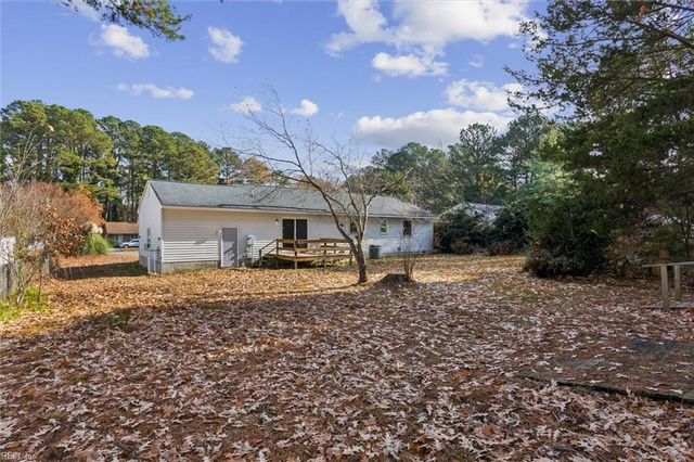 1604 Colonial AVE, Smithfield, VA 23430