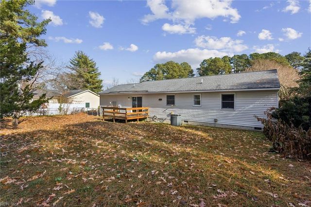 1604 Colonial AVE, Smithfield, VA 23430
