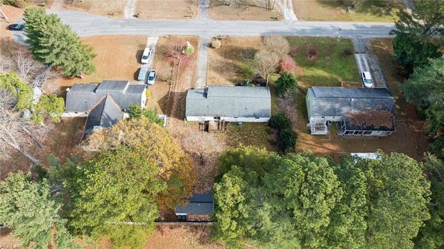 1604 Colonial AVE, Smithfield, VA 23430
