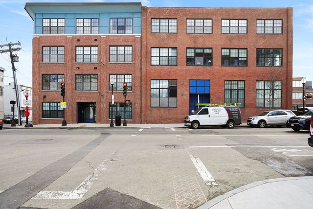 944 Dorchester Ave 57, Boston, MA 02125