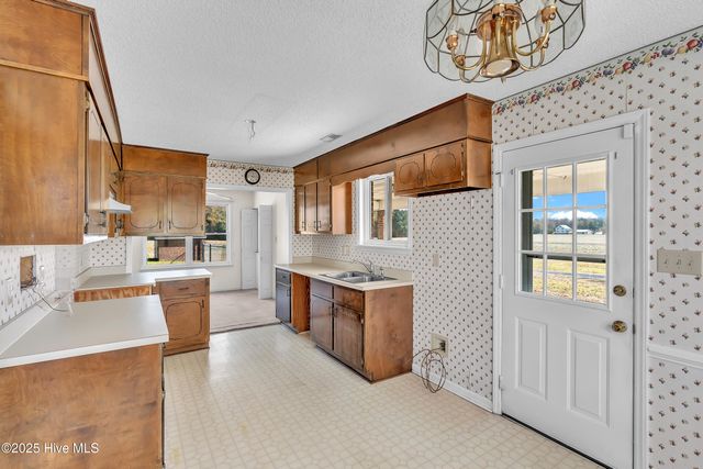 1968 Belgrade Swansboro Road, Maysville, NC 28555