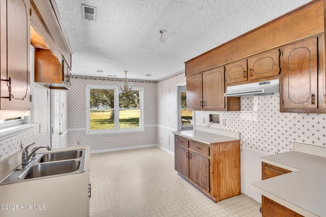 1968 Belgrade Swansboro Road, Maysville, NC 28555