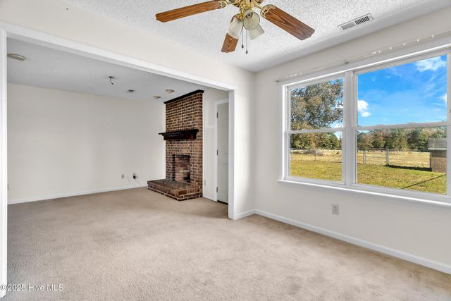 1968 Belgrade Swansboro Road, Maysville, NC 28555