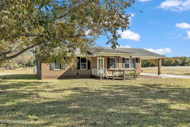 1968 Belgrade Swansboro Road, Maysville, NC 28555