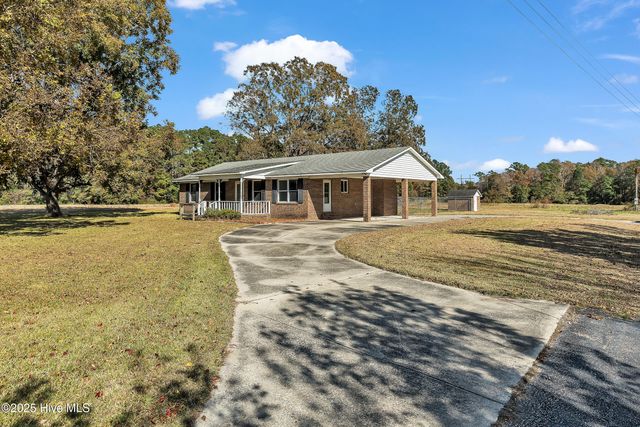1968 Belgrade Swansboro Road, Maysville, NC 28555