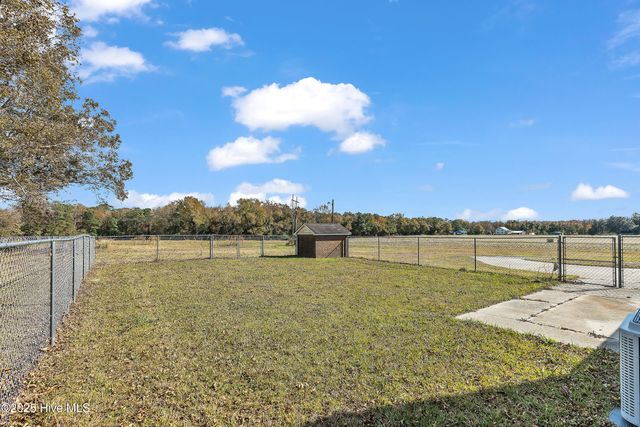 1968 Belgrade Swansboro Road, Maysville, NC 28555