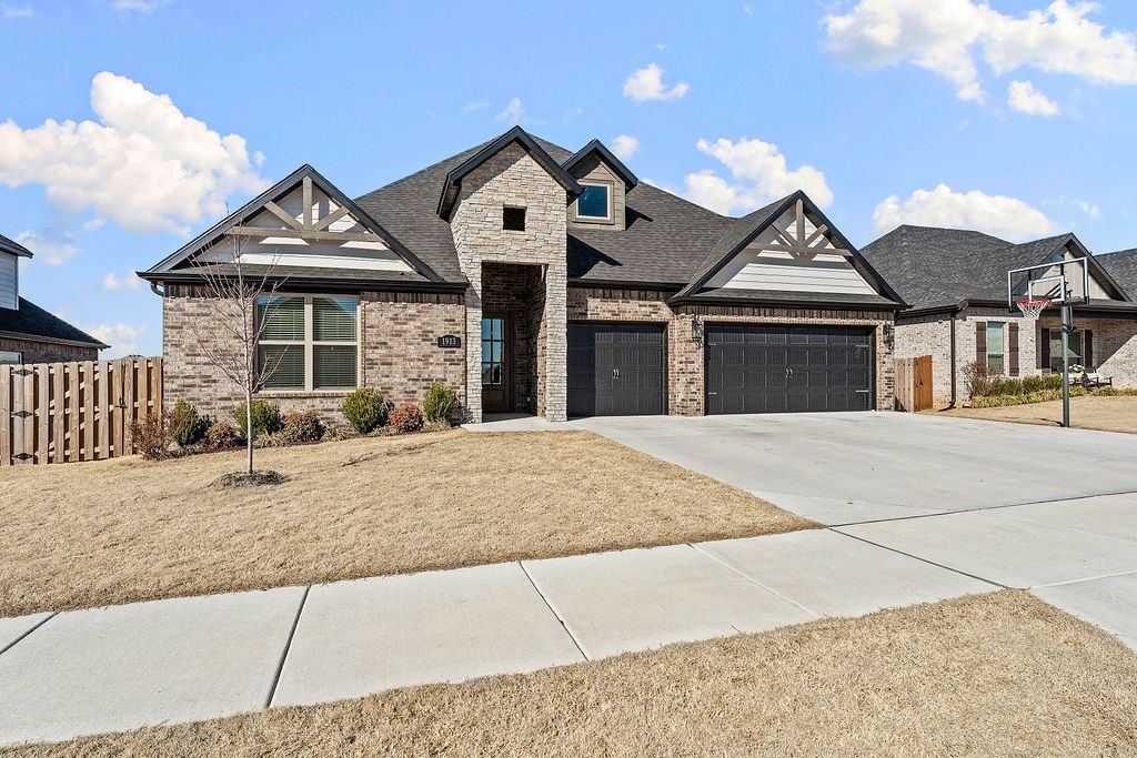 1913 Abbott Lane, Pea Ridge, AR 72751