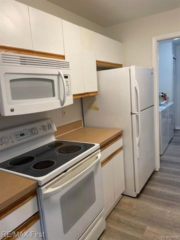 44829 Marigold 1 Drive, Sterling Heights, MI 48314