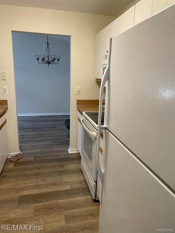 44829 Marigold 1 Drive, Sterling Heights, MI 48314