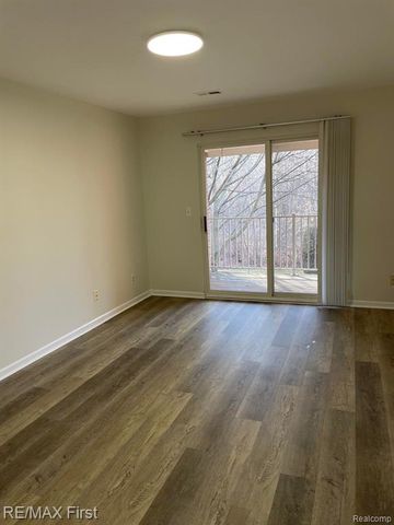 44829 Marigold 1 Drive, Sterling Heights, MI 48314